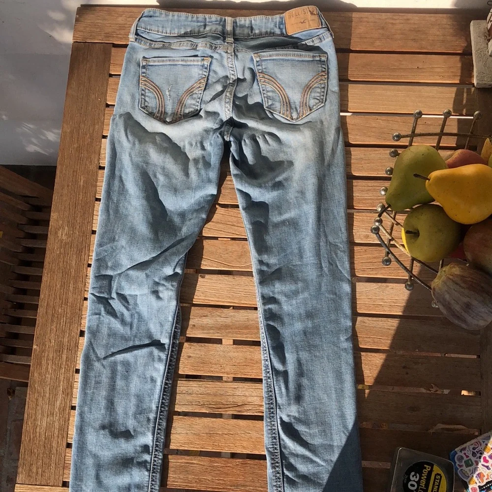 Hollister Jeans 👖 - Picture 2 of 9